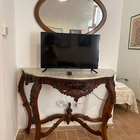 Attico Luce B&B 奥西莫 外观 照片