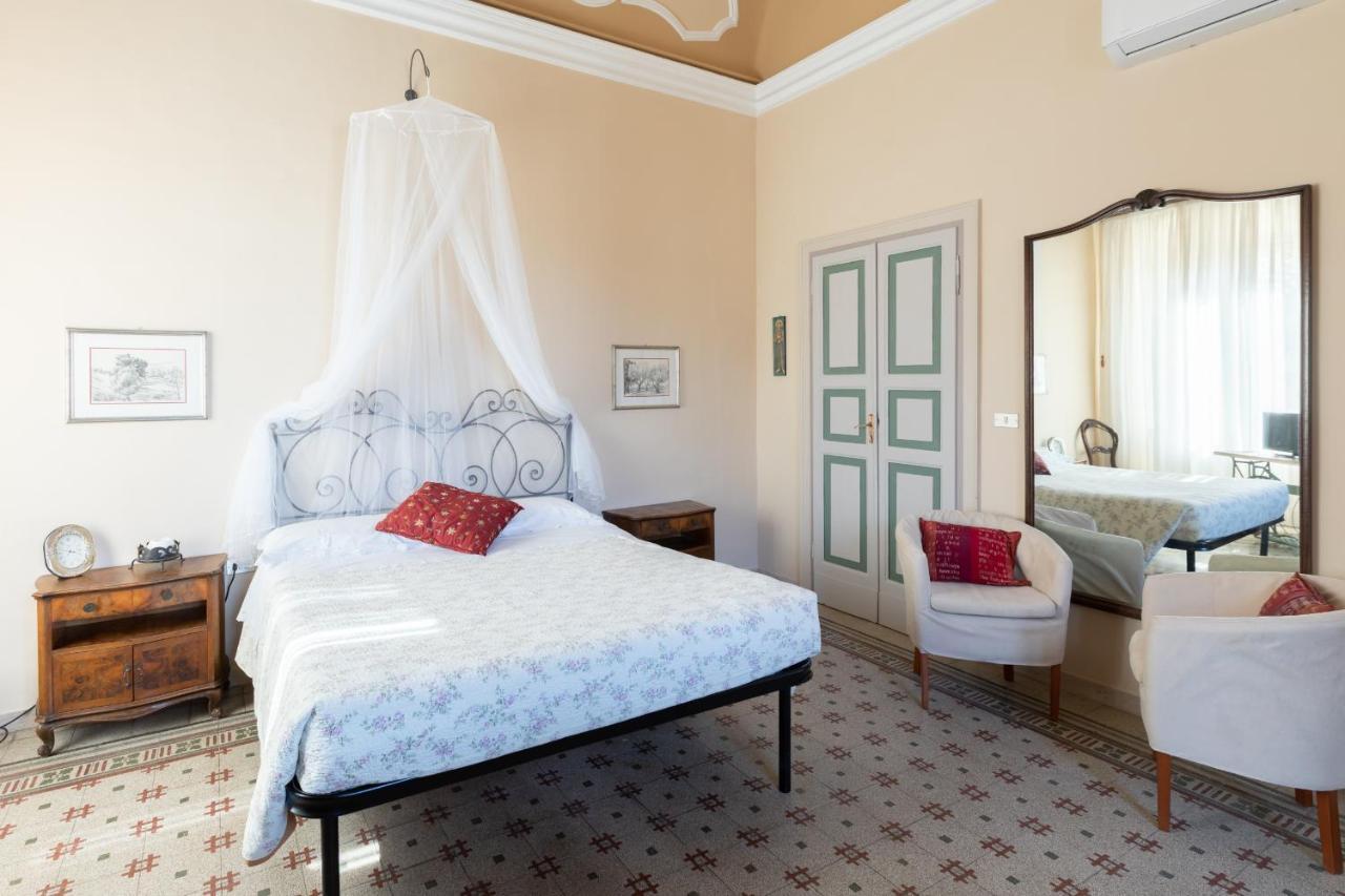 Attico Luce B&B 奥西莫 外观 照片