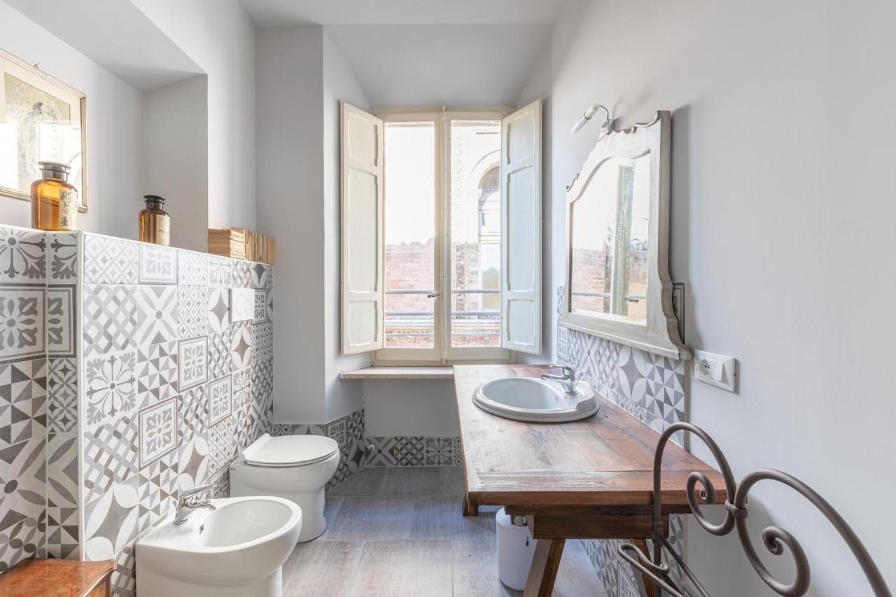 Attico Luce B&B 奥西莫 外观 照片