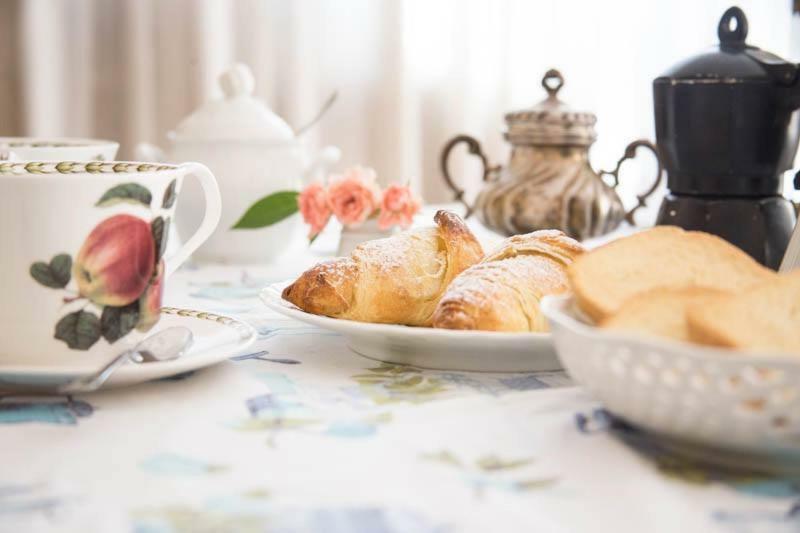 Attico Luce B&B 奥西莫 外观 照片