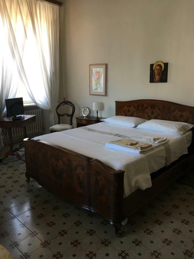 Attico Luce B&B 奥西莫 外观 照片